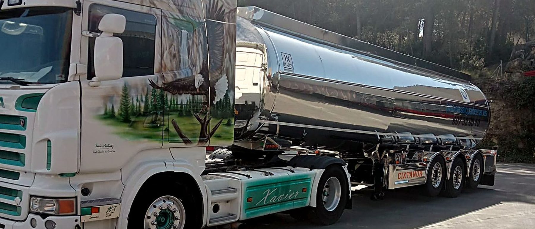 Cisterna de agua potable de Blancatrans 2012 lista para el servicio